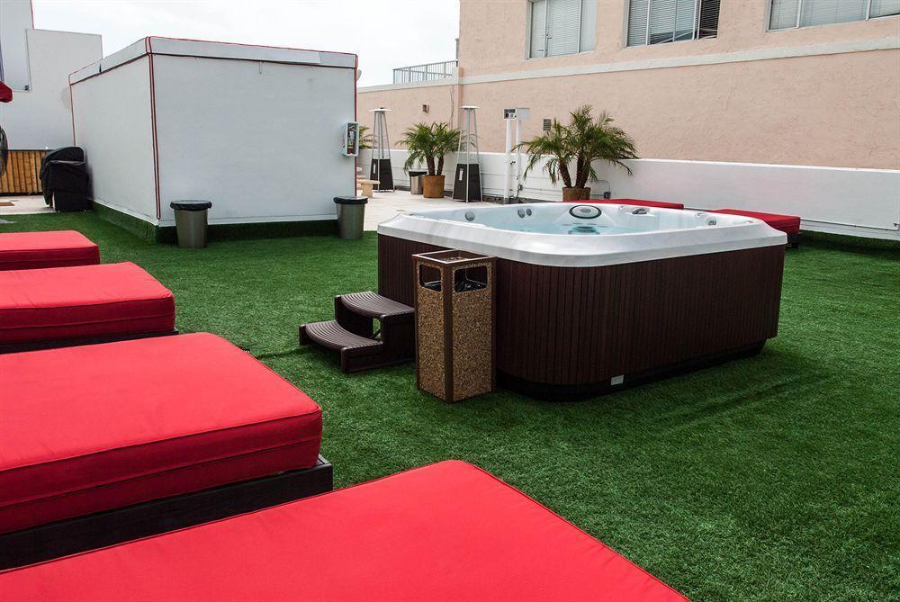 Miami Party Hostel Маями Бийч Екстериор снимка