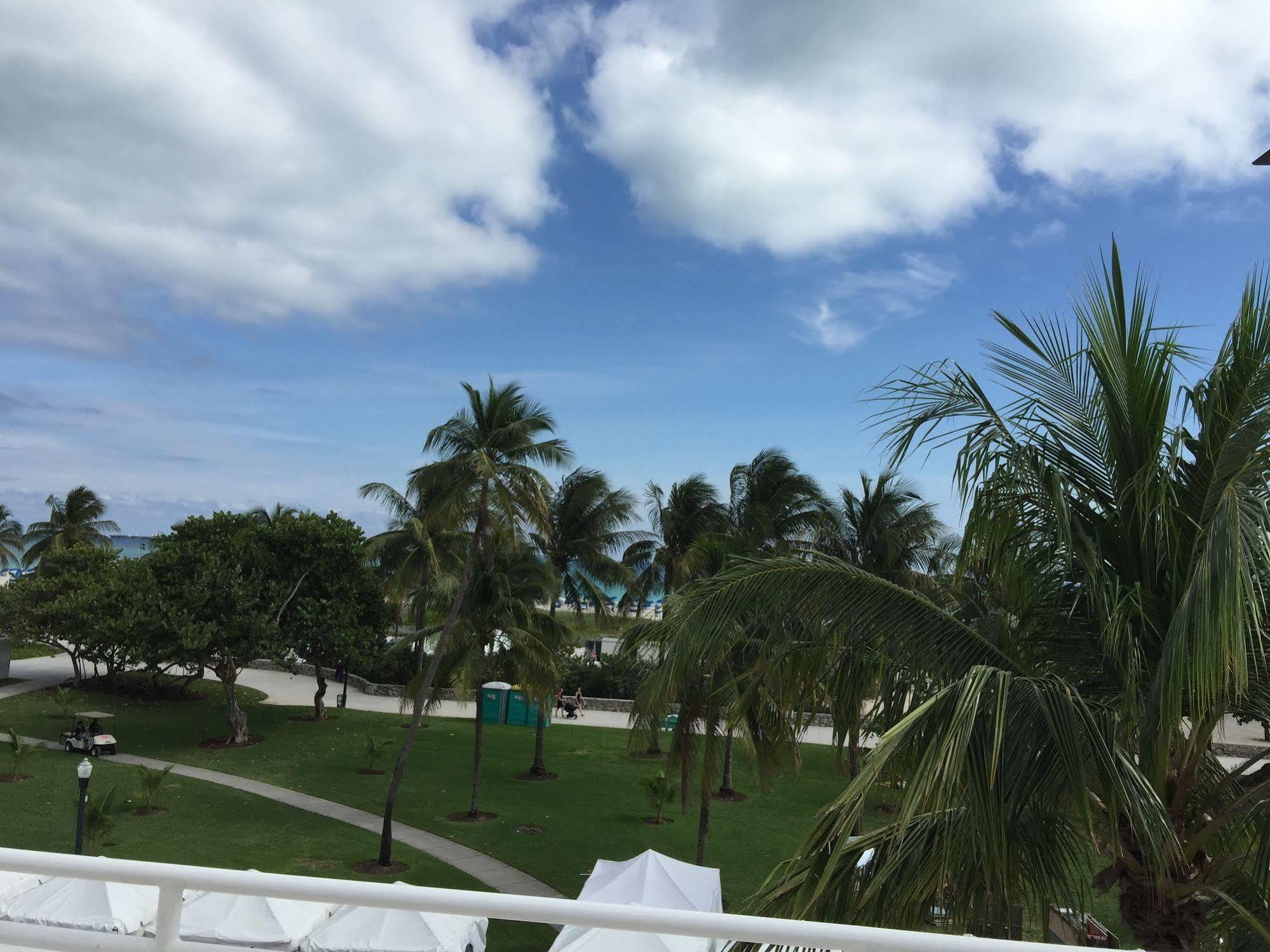 Miami Party Hostel Маями Бийч Екстериор снимка