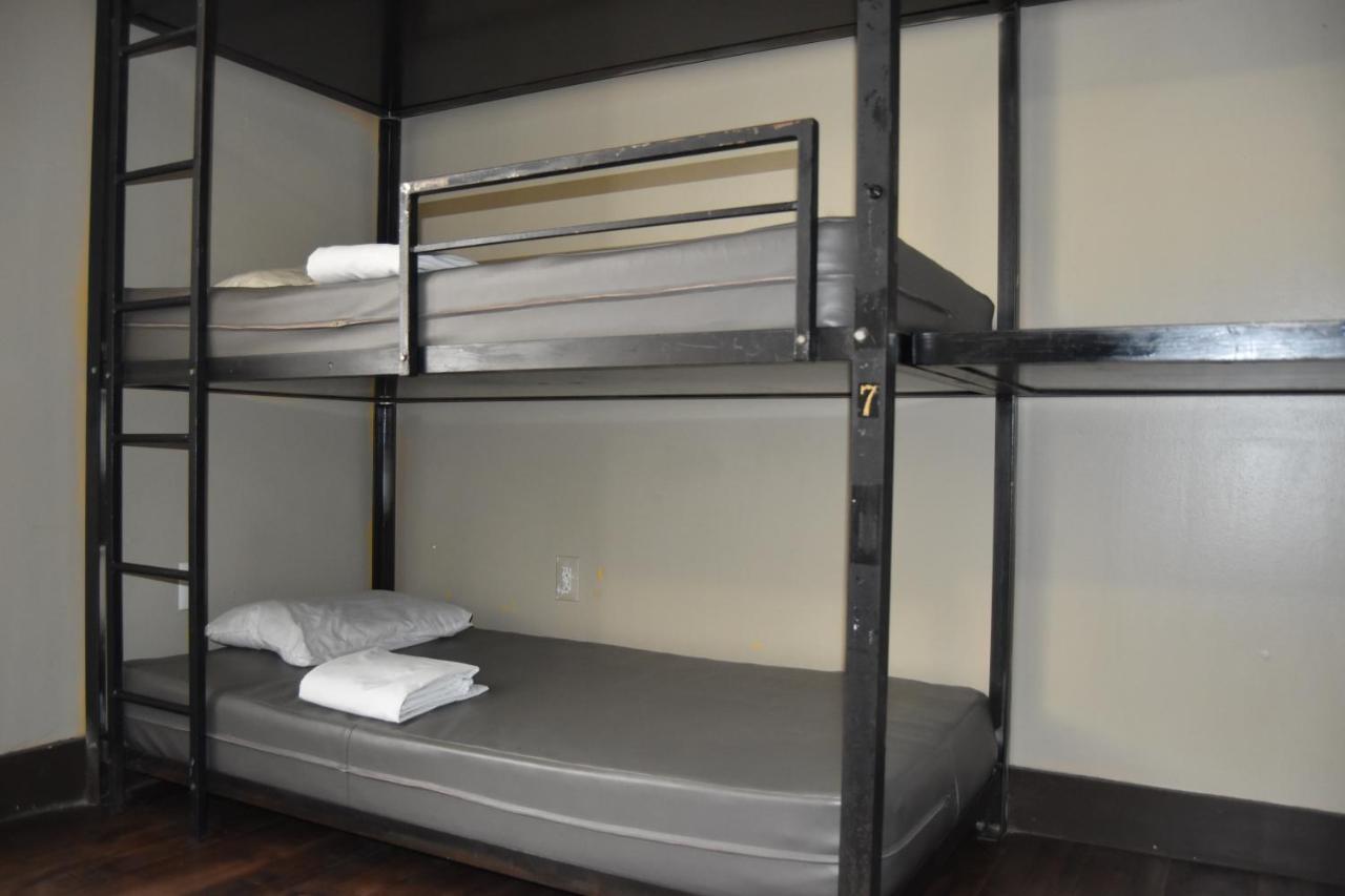 Miami Party Hostel Маями Бийч Екстериор снимка