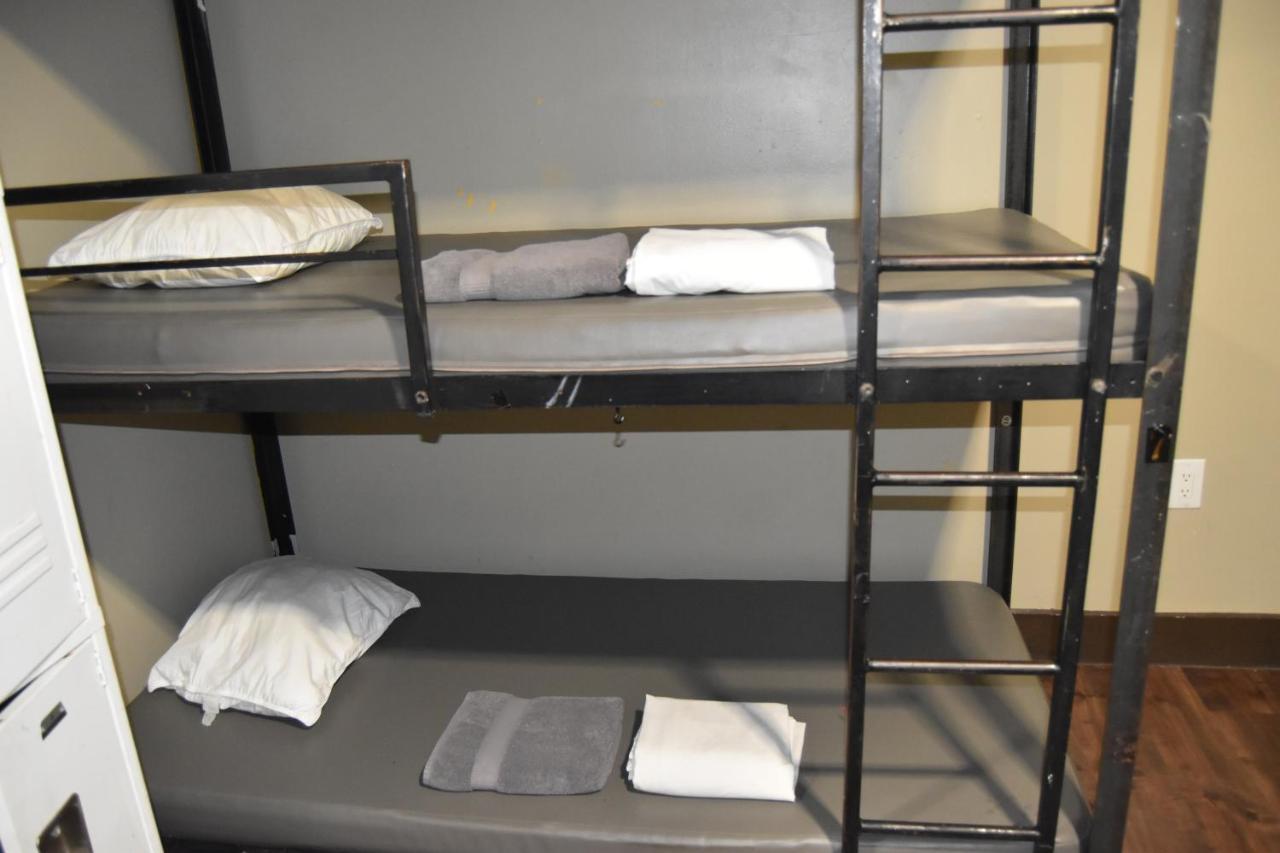 Miami Party Hostel Маями Бийч Екстериор снимка
